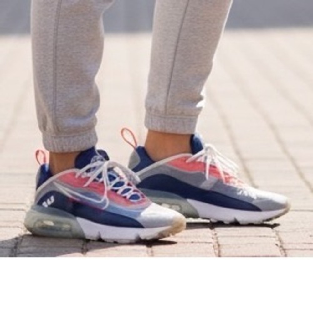 Nike Air Max 2090‎ Sneakers Mens Size 7.5 Blue Pink Running Shoes